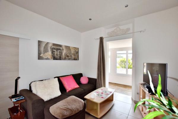 Maison à vendre 6 pièces LE LAVANDOU-SAINT CLAIR (83)