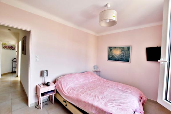 Maison à vendre 6 pièces LE LAVANDOU-SAINT CLAIR (83)