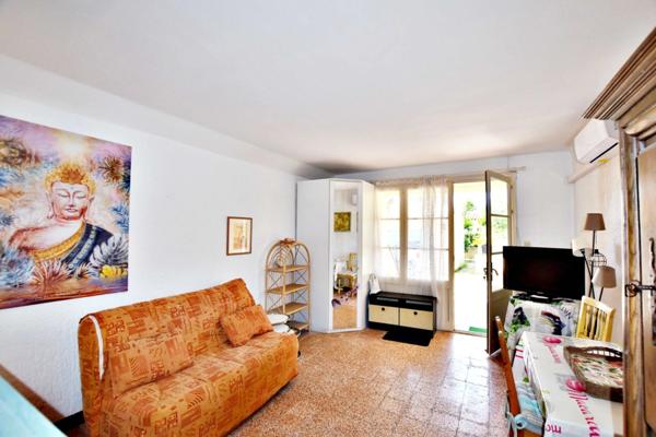 Maison à vendre 6 pièces LE LAVANDOU-SAINT CLAIR (83)