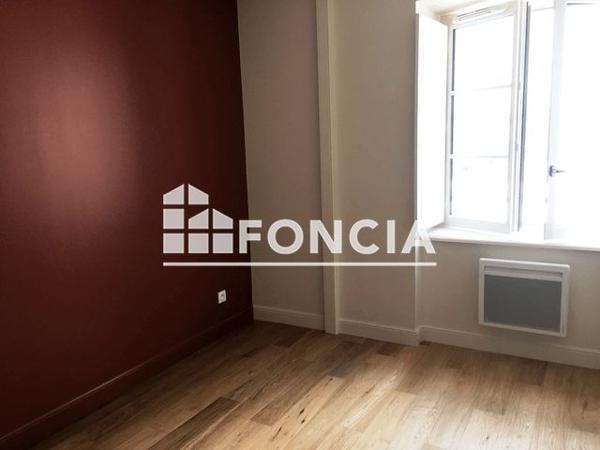 Location Appartement 2 pièces 47 m² - 24 RUE DE LEQUYER Saint Brieuc 22000