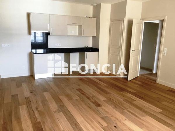 Location Appartement 2 pièces 47 m² - 24 RUE DE LEQUYER Saint Brieuc 22000