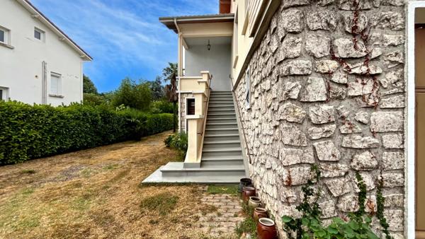 Maison
         8 pièces
        - 170 m² 169 000 € *