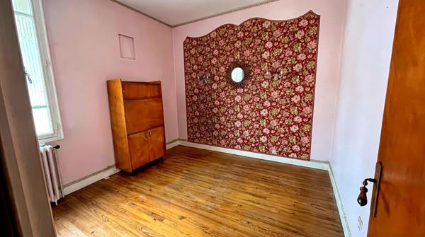 Maison
         8 pièces
        - 170 m² 169 000 € *