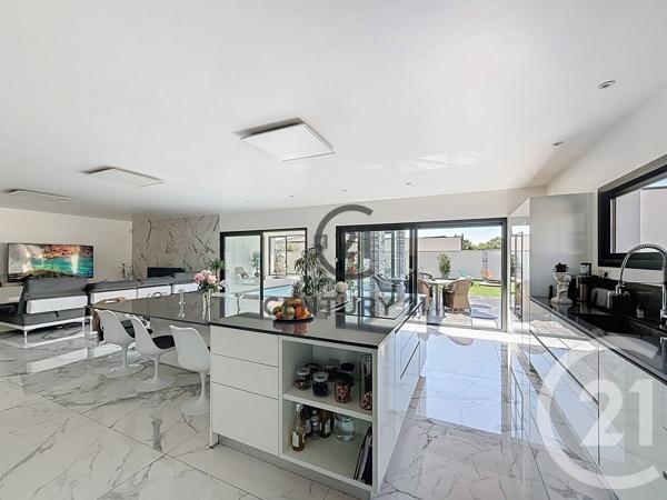 Maison à vendre  5 pièces - 250 m2 LLUPIA - 66