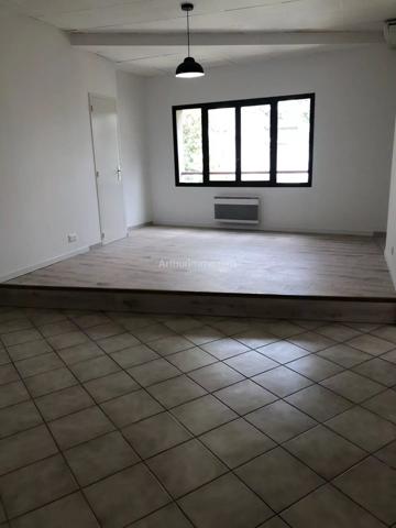 Location Appartement 4 pièces 82 m2 à Aubagne