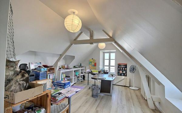 Maison à vendre    8 pièces •  Lescar