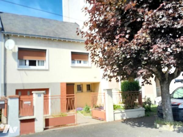 LA CHAPELLE-ST-MESMIN - PAVILLON T3 (84,36m²)  SUR SOUS-SOL TOTAL - 