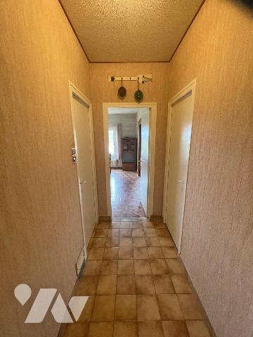 Maison de 120 m2 avec un terrain de 813 m2 avec vue imprenable à Domfront en poiraie