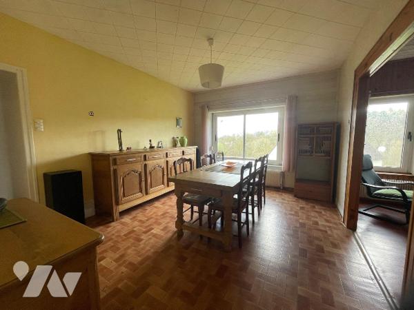 Maison de 120 m2 avec un terrain de 813 m2 avec vue imprenable à Domfront en poiraie