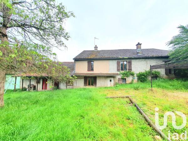 Maison 8 pièces de 262 m² à Gevigney-et-Mercey (70500)