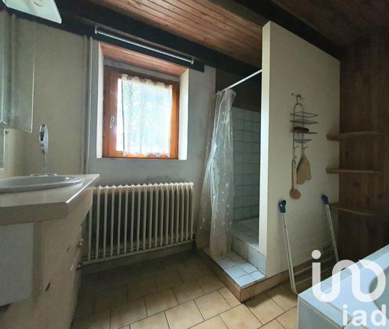 Maison 8 pièces de 262 m² à Gevigney-et-Mercey (70500)