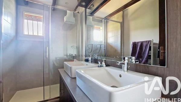 Maison à vendre 4 pièces 125 m² Fargues-Saint-Hilaire