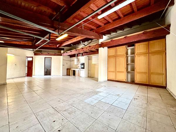 A VENDRE MAISON T4 + GRAND GARAGE + JARDIN