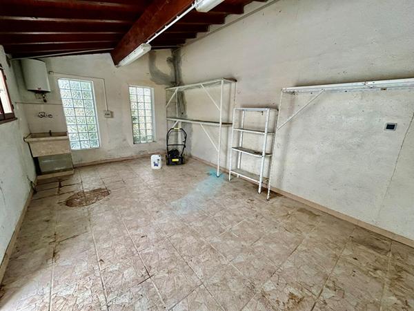 A VENDRE MAISON T4 + GRAND GARAGE + JARDIN