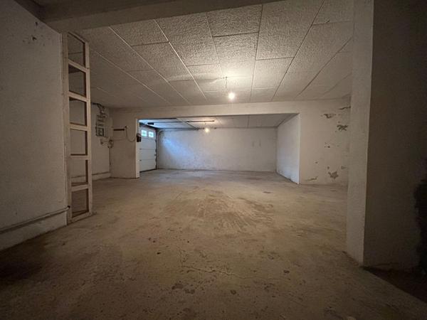 A VENDRE MAISON T4 + GRAND GARAGE + JARDIN