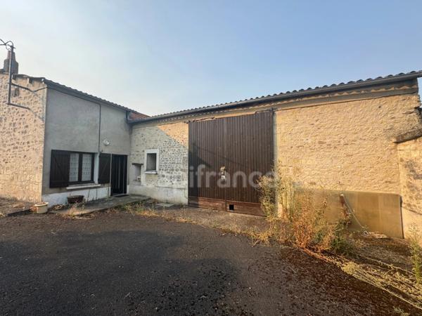 Maison à vendre maison 5 pièces 120 m² NAINTRE (86)