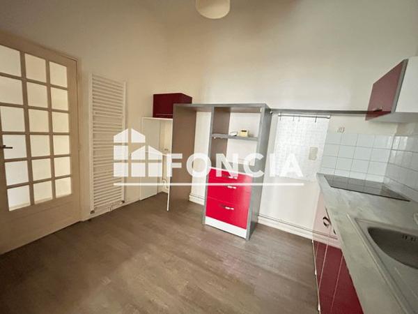 Location Appartement 3 pièces 65.65 m² - 68 RUE THIERS Rochefort 17300