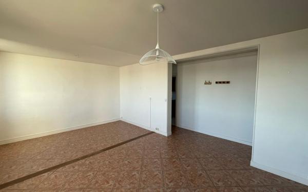 Appartement à louer    3 pièces • 66,20 m2 Saint-Jean-de-la-Ruelle