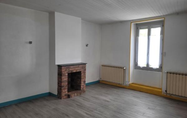 Vente Immeuble Logement commerce rénové(e) Boussac   
