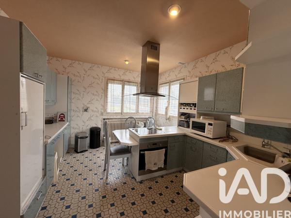 Maison à vendre 7 pièces 163 m² Saint-Julien-du-Sault