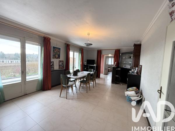 Maison à vendre 7 pièces 163 m² Saint-Julien-du-Sault