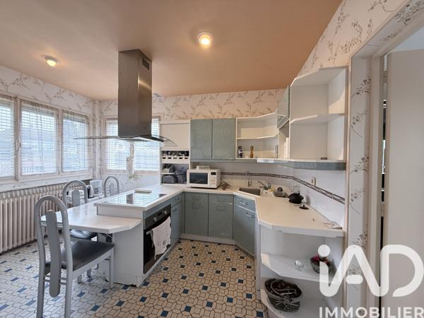 Maison à vendre 7 pièces 163 m² Saint-Julien-du-Sault