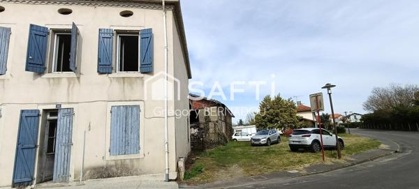 Idéalement situé au coeur du bourg.