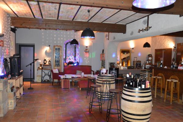 Vif (38450) Bâtisse de charme rénovée 230 m2 sur 4200 m² de terrain