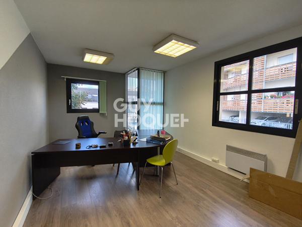 À louer bureaux 265 m²