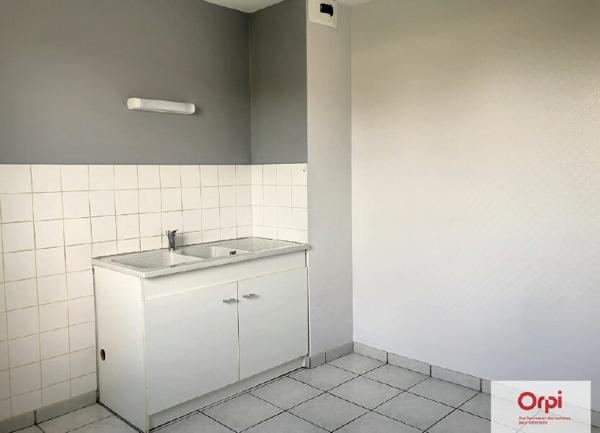 Appartement à louer  3 pièces • 77,50 m2 Néris-les-Bains