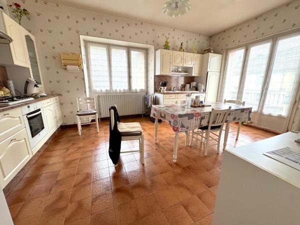 Maison 5 pièces 140 m²