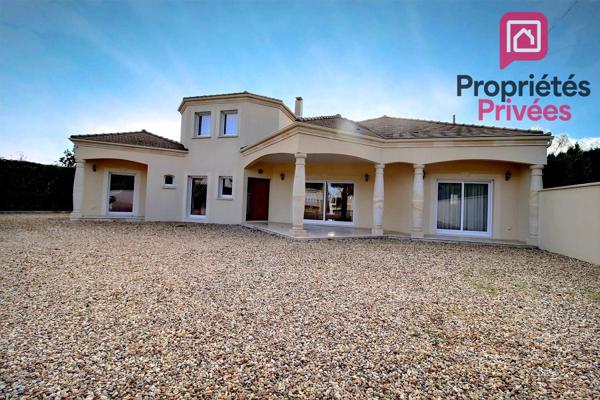 A 1h de Paris - A VENDRE ELEGANTE MAISON CONTEMPORAINE d'environ 195 m2, GARAGE, TERRAIN 1535 m2