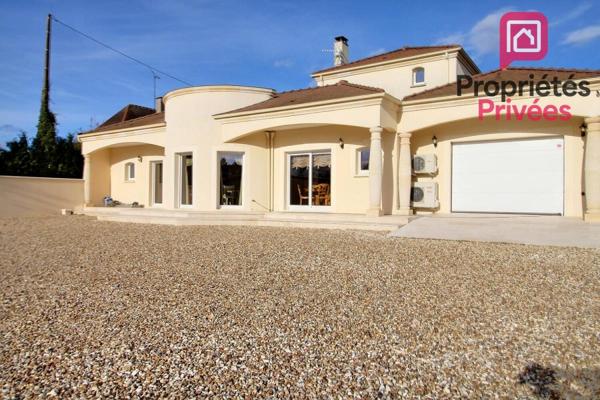 A 1h de Paris - A VENDRE ELEGANTE MAISON CONTEMPORAINE d'environ 195 m2, GARAGE, TERRAIN 1535 m2