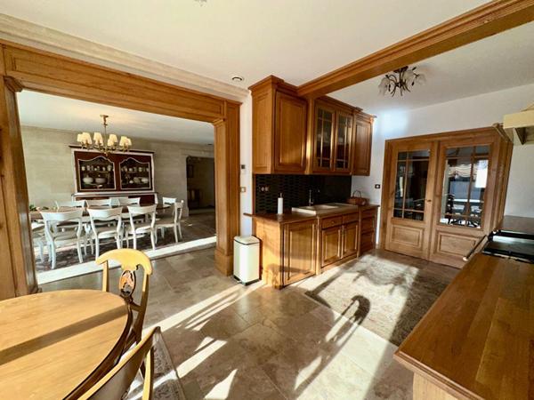 A 1h de Paris - A VENDRE ELEGANTE MAISON CONTEMPORAINE d'environ 195 m2, GARAGE, TERRAIN 1535 m2