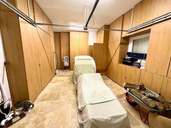 A 1h de Paris - A VENDRE ELEGANTE MAISON CONTEMPORAINE d'environ 195 m2, GARAGE, TERRAIN 1535 m2