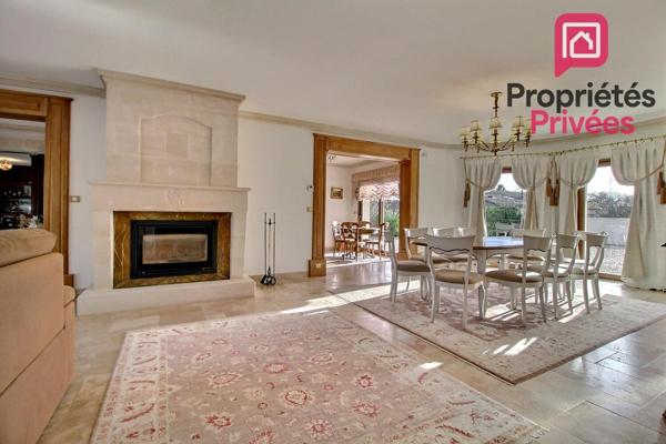 A 1h de Paris - A VENDRE ELEGANTE MAISON CONTEMPORAINE d'environ 195 m2, GARAGE, TERRAIN 1535 m2