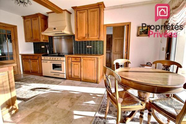 A 1h de Paris - A VENDRE ELEGANTE MAISON CONTEMPORAINE d'environ 195 m2, GARAGE, TERRAIN 1535 m2