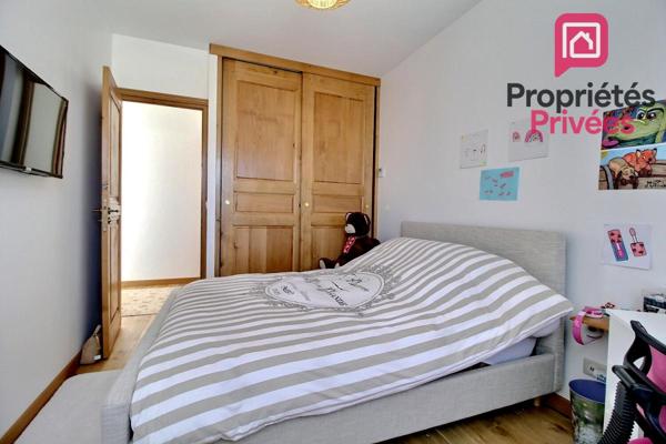 A 1h de Paris - A VENDRE ELEGANTE MAISON CONTEMPORAINE d'environ 195 m2, GARAGE, TERRAIN 1535 m2