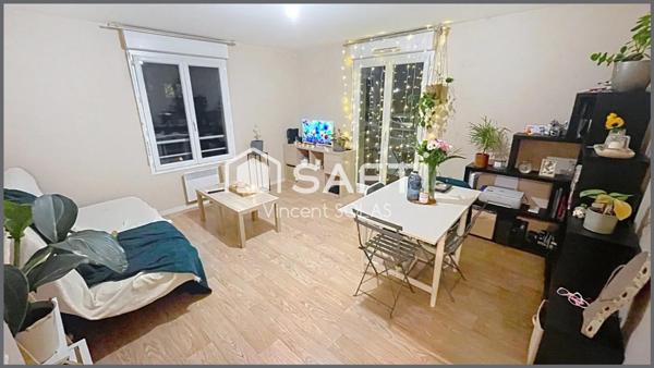 Appartement T2 - 47 m² - 2009 - Parking - Bourg s/s La Roche