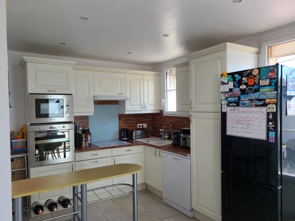 Vente                                                      Maison
                        
                     3 pièces                      79 m2                     à Soissons