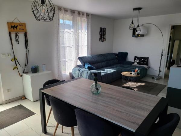 Vente                                                      Maison
                        
                     3 pièces                      79 m2                     à Soissons