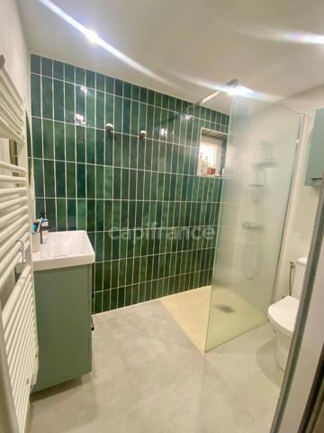 Appartement 3 pièces plein de charme, rénové et atypique PAULHAN (34)