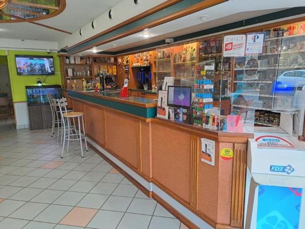 Fonds et/ou murs commerciaux à vendre à Roffiac dans le Cantal (15100), ref : 044/1108