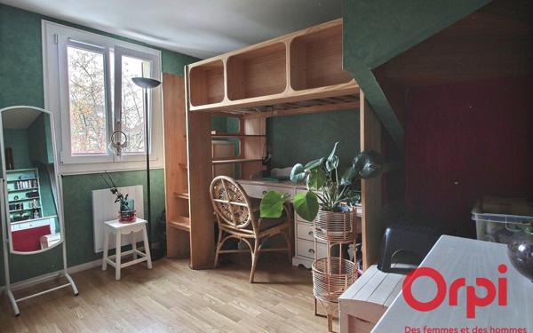 Maison à vendre    5 pièces •  Montigny-le-Bretonneux