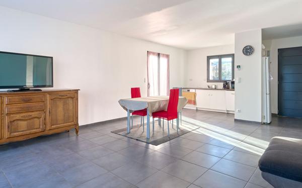 Maison à vendre    4 pièces • 86 m2 Sainte-Tulle