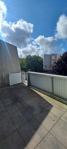 VILLENEUVE LES SALINES – LA ROCHELLE – APPARTEMENT LOGT 1 – T5 – 1er ETAGE