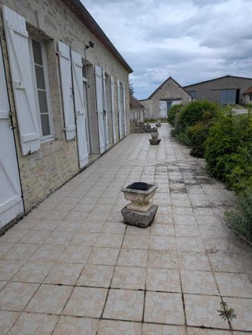 Vente Ferme 5 pièces 217 m2 à Montfaucon