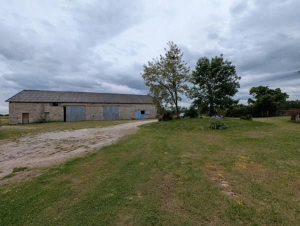 Vente Ferme 5 pièces 217 m2 à Montfaucon
