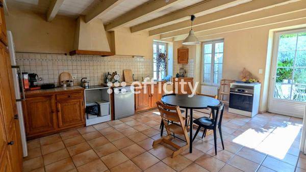 Maison 5 pièces - 210 m² Exclusivité efficity