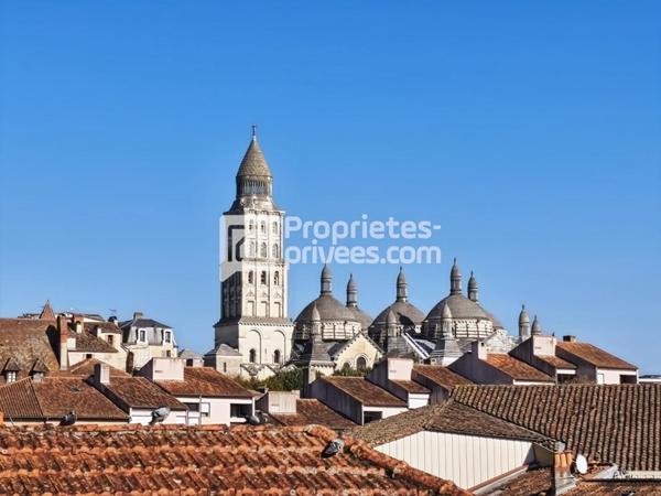 Superbe maison bourgeoise, en parfait état, double séjour, 4/5 chambres, jardin, garage